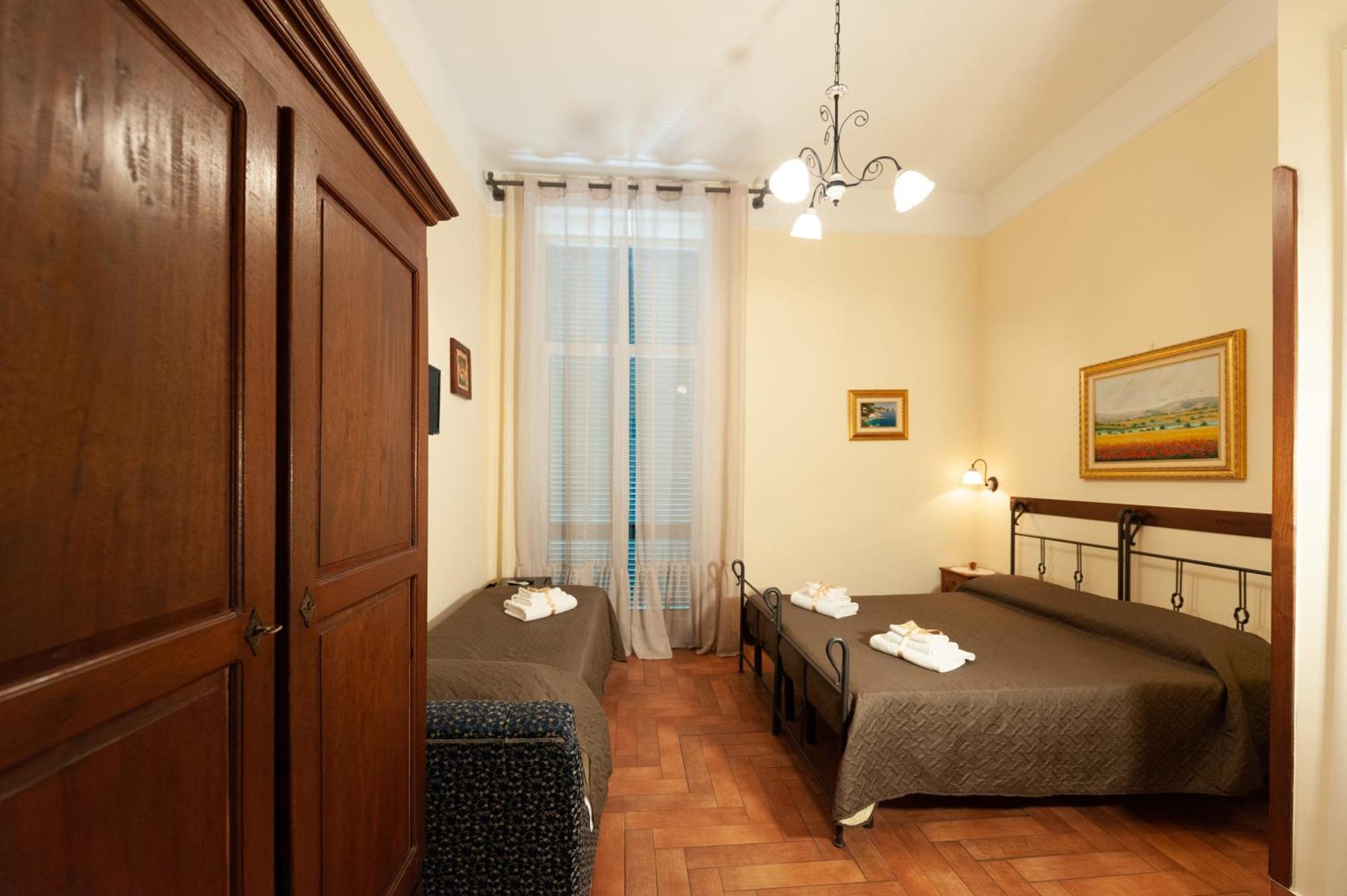 Conte Cavour Maison d'hôtes Naples